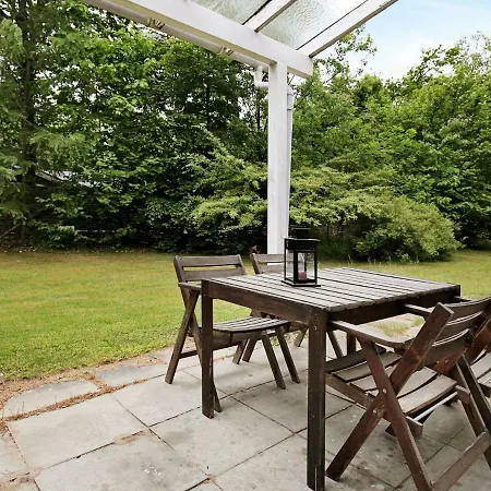 Three-bedroom Holiday In 2 Prázdninový dům Hornbæk