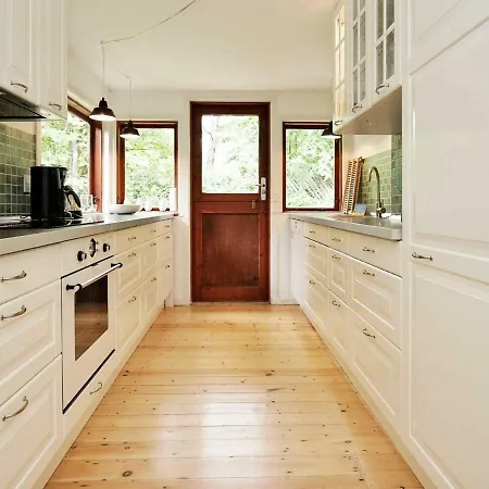 Three-bedroom Holiday In 2 Hornbæk