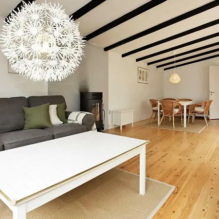 Three-bedroom Holiday In 2 Prázdninový dům Hornbæk
