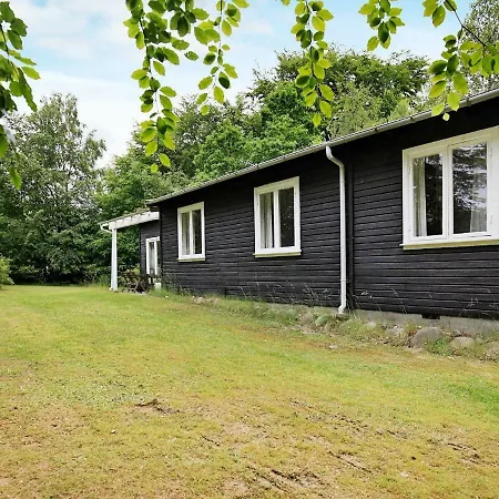Three-bedroom Holiday In 2 Prázdninový dům